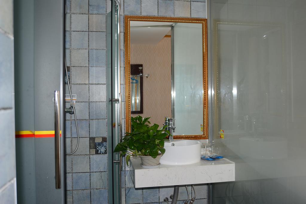 Отель Super 8 Beijing Daxing Huangcun Экстерьер фото