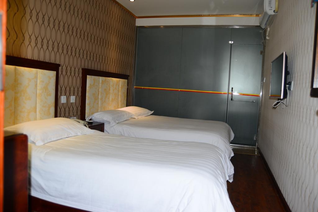 Отель Super 8 Beijing Daxing Huangcun Экстерьер фото