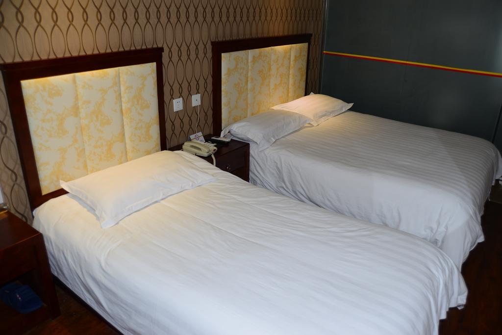 Отель Super 8 Beijing Daxing Huangcun Экстерьер фото